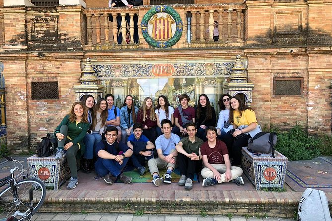 2h30 Private Walking Tour of Seville with Local Guide - Torre del Oro and the river defenses