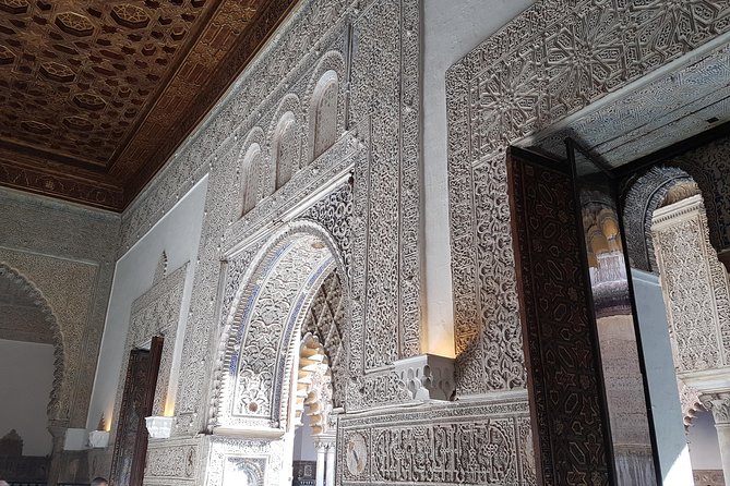Alcazar and Cathedral of Seville Tour with Skip the Line Tickets - The gardens are your reward at the end