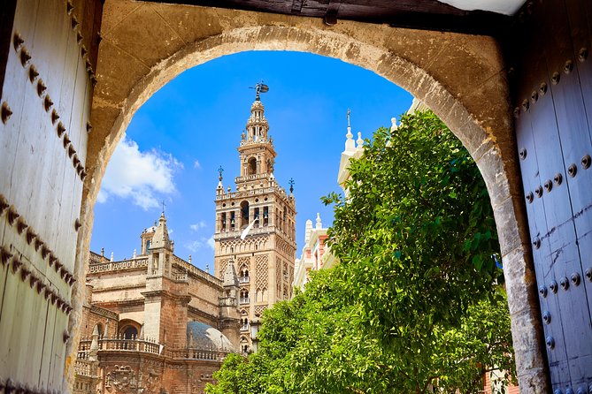 Alcazar, Cathedral and Giralda Guided Tour with Priority Tickets - Seville Cathedral: a vast Christian church on a former mosque