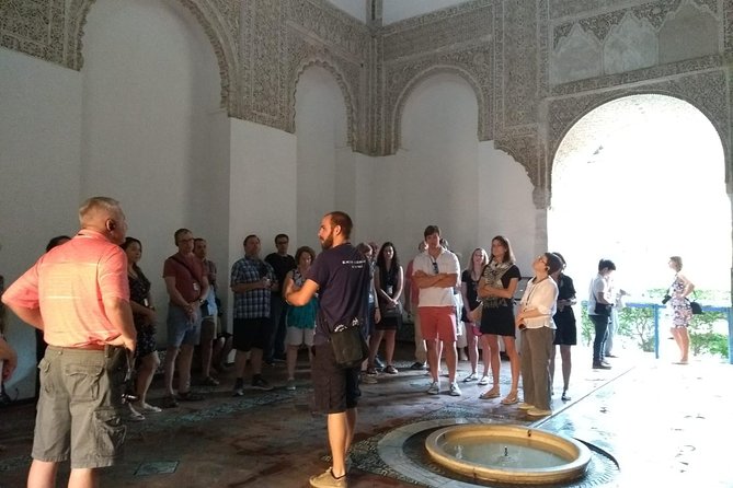 Alcazar & Cathedral of Seville Private Guided Tour - Two Seville monuments, one useful starting point