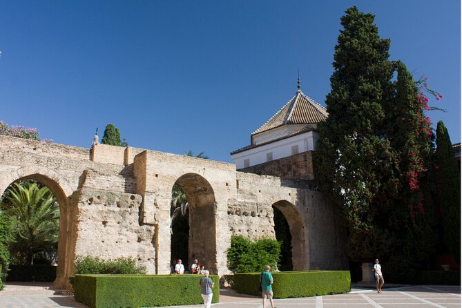 Alcazar Guided Day Tour in Seville - Barrio Santa Cruz and Seville’s old Jewish Quarter