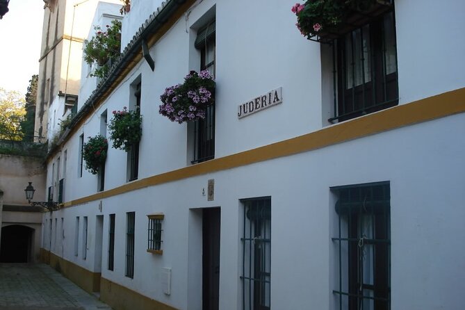 Alcazar Guided Day Tour in Seville - Price, group size, and overall value
