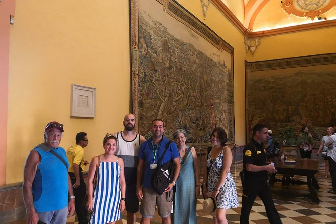 Alcazar of Seville english Tour With a Historian. - The palace’s royal stories and cultural layers