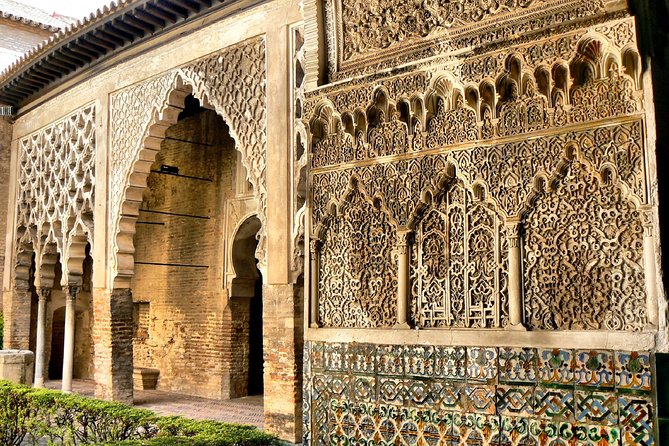 Alcázar Of Seville Private Tour - Entering the Real Alcázar of Seville