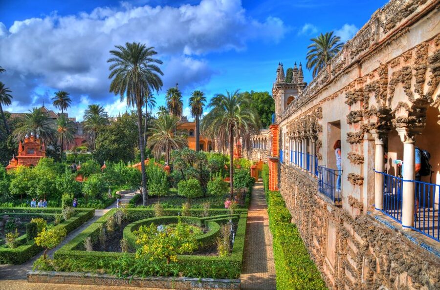 Alcazar of Seville VIP Tour - Priority entry at Plaza del Triunfo