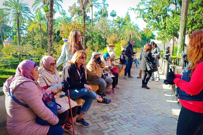 Alcazar of Seville with Cathedral & Giralda English Tour - Meeting point and documents you must handle