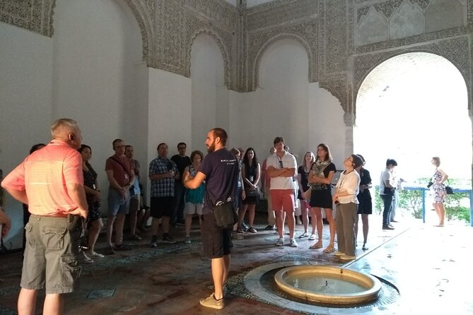 Alcazar of Seville with Cathedral & Giralda English Tour - Guide quality and group experience