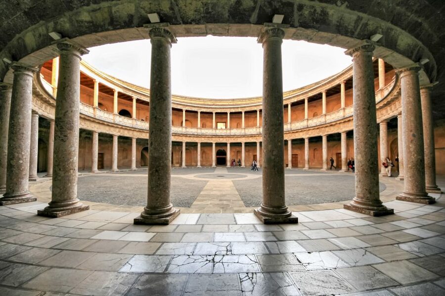 Alhambra and Albaicín Full-Day Private Tour from Seville - Who should book this private tour?