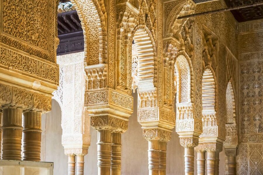 Alhambra and Albaicín Full-Day Private Tour from Seville - Lunch and free time in Granada