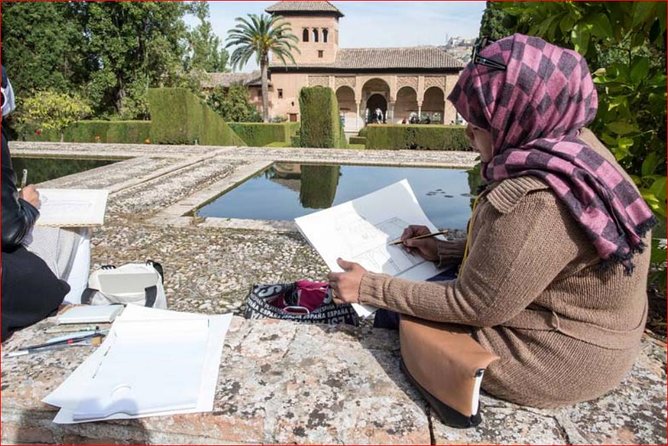 Alhambra Guided Tour & Albaicin Tour from Seville - Key things to know before booking