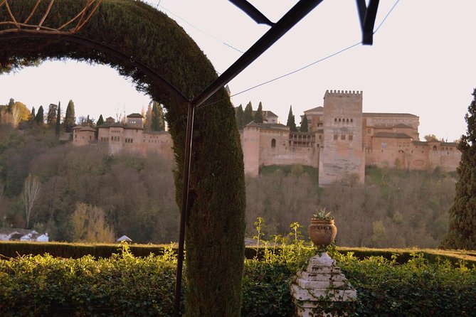 Alhambra Private Tour & Nazaries Palaces from Seville with Pickup - Why this Seville to Granada day trip works