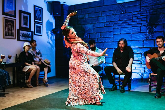 Baraka Triana. Flamenco show with drink - How the Price Compares