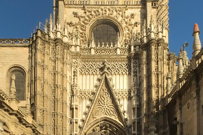 Best Private half day Tour of Sevilla with Hotel pick up - Plaza de España gives you the biggest pause