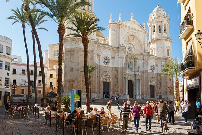Cadiz and Jerez Day Trip from Seville - Free time by the water