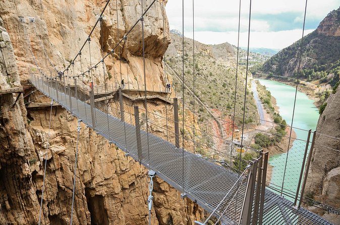 Caminito del Rey from Seville with Semi-private Transfer - What the four-hour visit gives you