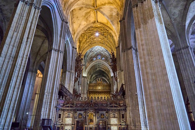 Cathedral and Giralda Tour - Christopher Columbus’s tomb and the cathedral’s big stories