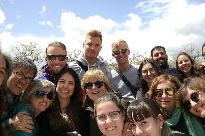 Complete Triana Tour "Corrales included" - From the Gold Tower to Triana’s river views