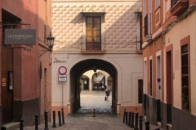 Contrasts of Seville - From Plaza Nueva into old Seville