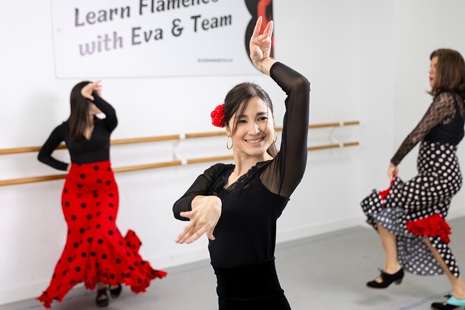 Flamenco Dance Class in Seville with optional Flamenco Costume - What happens during the one-hour class