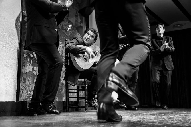 Flamenco Show at Tablao El Arenal with Drink and Optional Dinner or Tapas - A closer look at the food and service