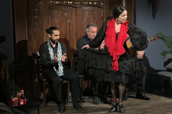 Flamenco show in the heart of Triana - Who will enjoy Almoraima most