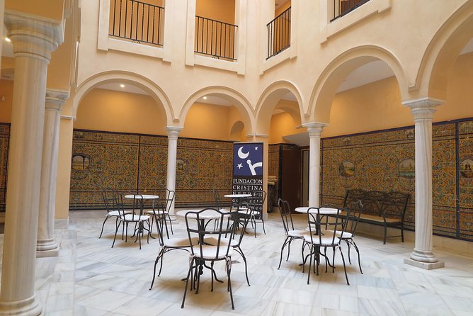Flamenco Show Tickets to the Triana Flamenco Theater - A small theater, with both advantages and limits