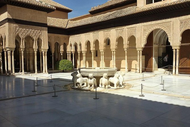 From Seville: 2-Day Granada Tour Skip-the-Line Alhambra & Baths - The early transfer from Seville