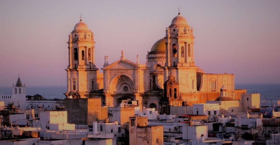 From Seville: Cadiz and Jerez de la Frontera Day Trip - Jerez de la Frontera in one hour