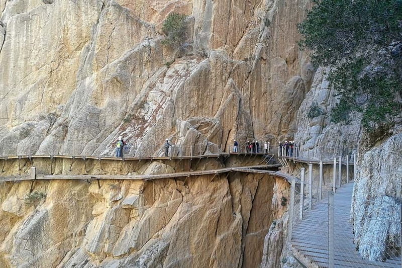 From Seville: Caminito del Rey Hike Day Trip - Food, footwear, and what to carry