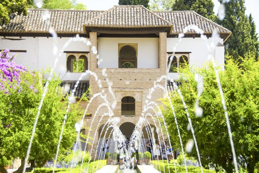 From Seville: Granada & Alhambra Tour with Optional Ticket - Who should book this day trip?
