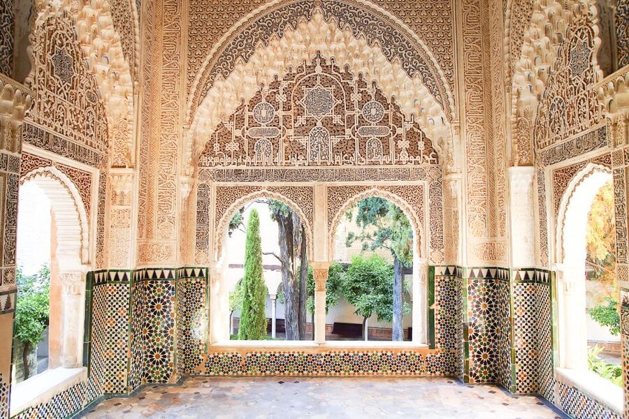From Seville: Granada Day Trip with Alhambra and Albaicín - Key points to know before booking
