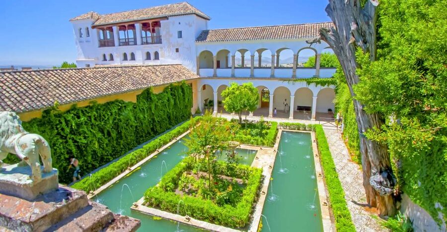 From Seville: Private Granada Day-Trip with Alhambra Visit - Crossing Andalusia from Seville