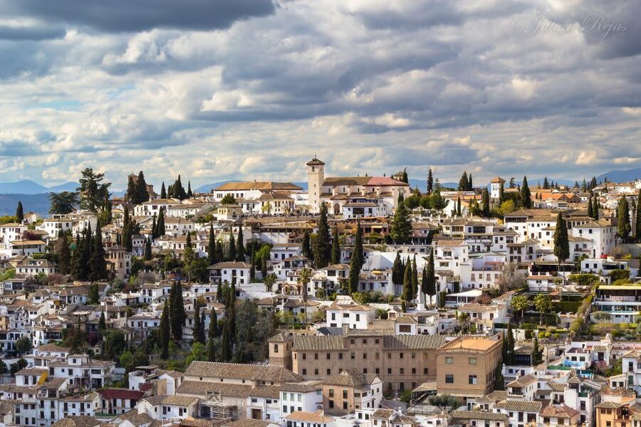From Seville: Private Transfer to Granada and Córdoba Tour - Key points to know before booking