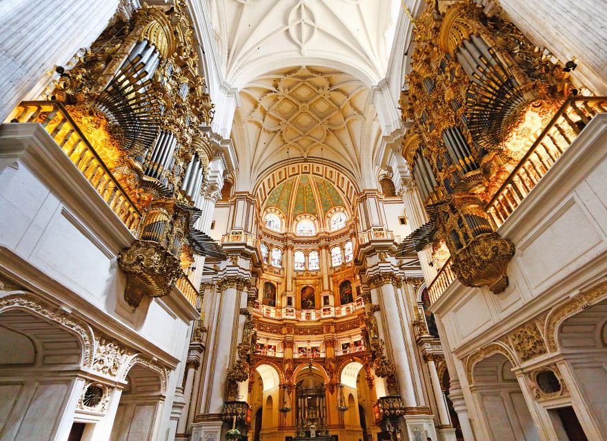 From Seville: Private Transfer to Granada and Córdoba Tour - Lunch with salmorejo and flamenquín