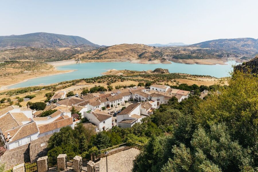 From Seville: Pueblos Blancos and Ronda Full-Day Trip - Leaving Seville for the mountain villages