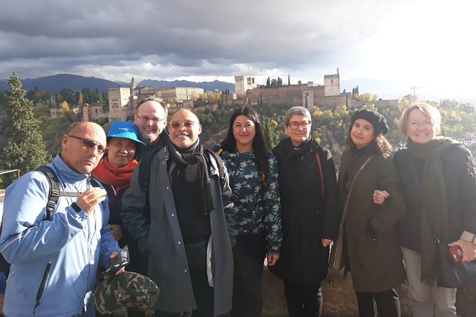 Granada Day Trip: Alhambra & Nazaries Palaces from Seville - Walking, weather, and what to pack
