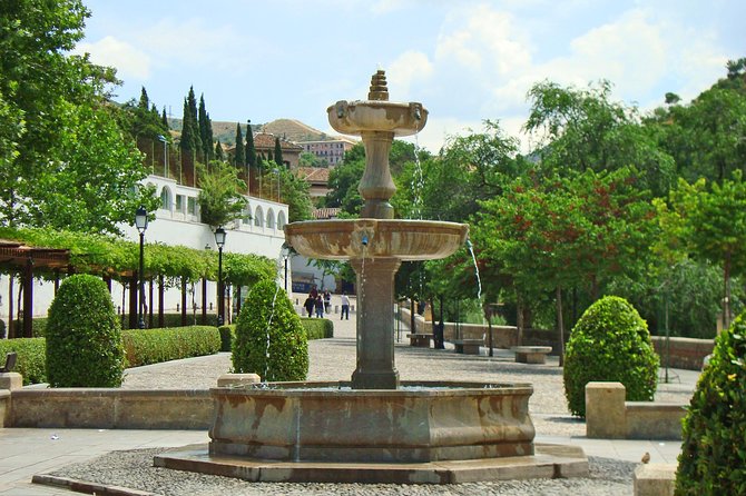 Granada Day Trip from Seville with Skip-the-line Alhambra Access - Why the Generalife and Alcazaba deserve time