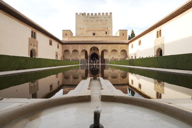 Granada Day Trip with Alhambra and Albaicin Tour from Seville - Albaicin: steep lanes and the best Alhambra views