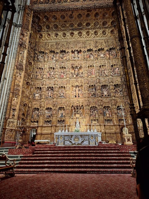Guided tour in the Cathedral of Seville - Meeting at Plaza Virgen de los Reyes
