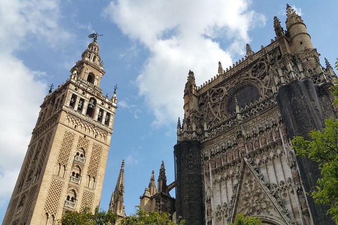 Guided Tour of Santa Cruz Jewish Quarter, Alcázar, and Cathedral - Is the four-and-a-half-hour pace right for you?
