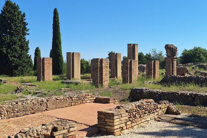 Guided Tour to Italica, City of Emperors - The amphitheater: 20 minutes of Roman spectacle