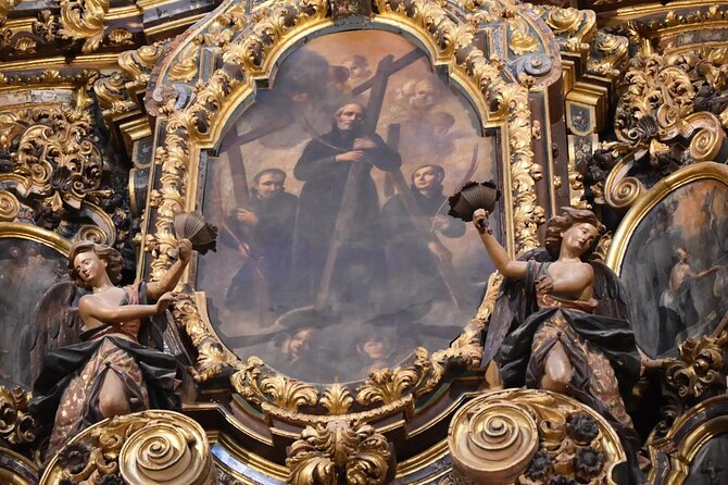 Guided walking tour to Setas, La Macarena and Dueña's Palace in Seville - Entering Palacio de las Dueñas