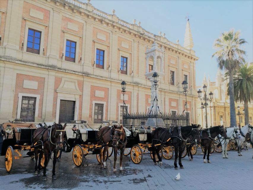 Horse-Drawn Carriage Ride Through Seville - The final view at Plaza del Triunfo