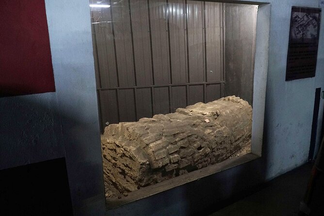 Jewish History of Seville - Private tour - Following the old Jewish-quarter wall