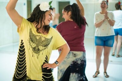 Learn Flamenco in 90 minutes – Gift flower