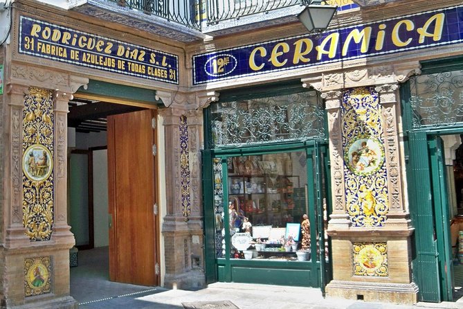 Legends of Triana Walking Tour in Spanish - The navigators’ university and Triana’s old working life