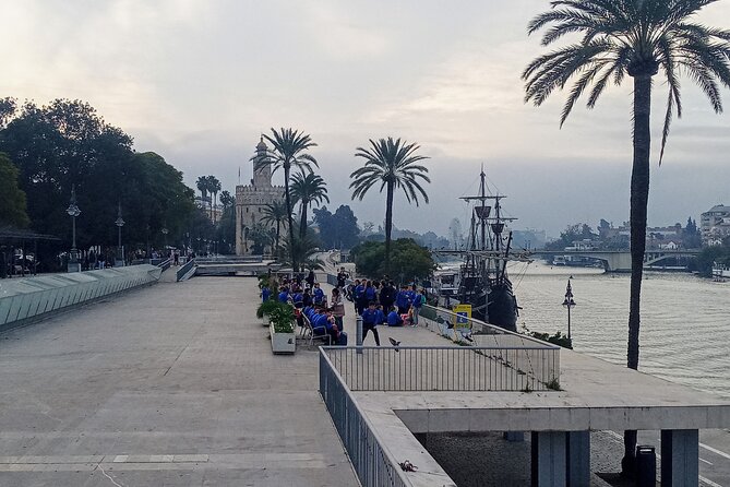Must See Running Tour Of Sevilla - Macarena and Torre Perdigones