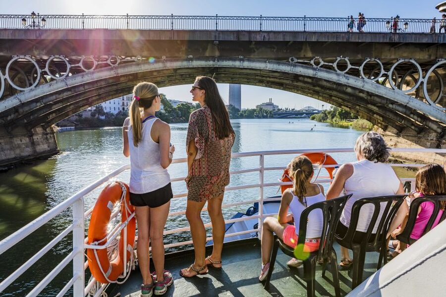 Panoramic Guadalquivir Cruise + Flamenco Show & Walking tour - The Guadalquivir cruise from Marqués de Contadero