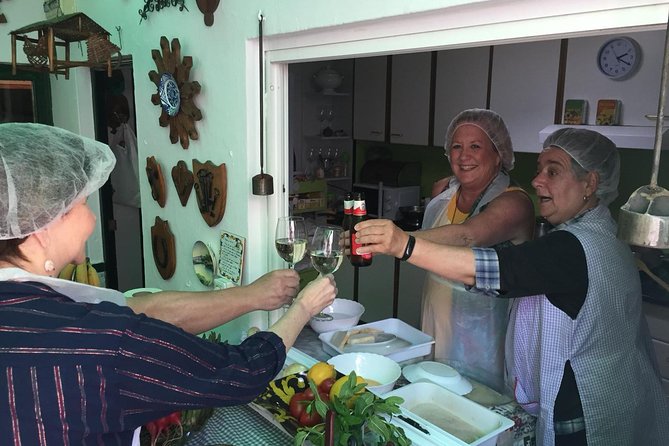 Private Cooking Class in Traditional Andalusian Housing - Who should book this experience?