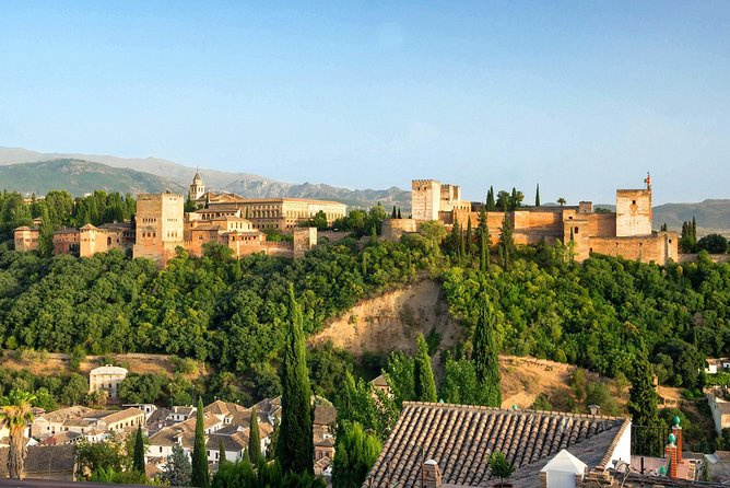 Private Granada Day Trip including Alhambra and Generalife from Seville - The Albaicín and the San Nicolás view